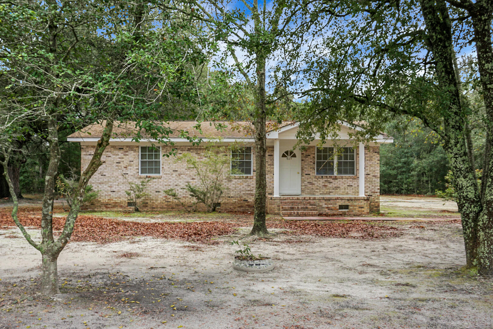 429 Sandhill Road Dorchester, SC 29437 - Photo 6 of 24 front