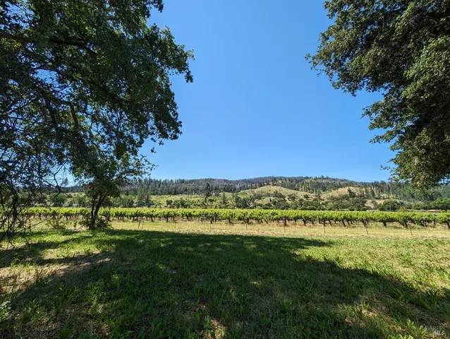 $1,895,000 | 4104 St Helena Highway, Calistoga, CA 94515