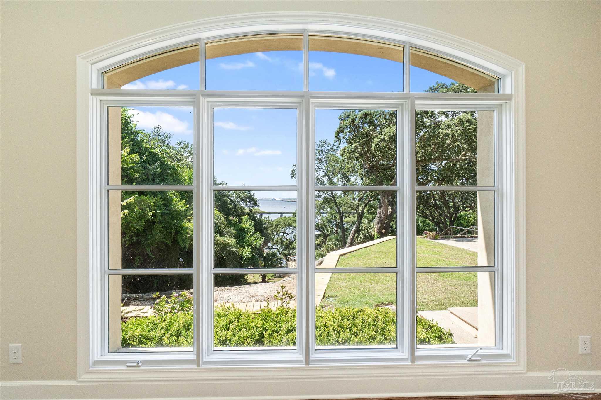 1725 E Lane Pensacola, FL 32501 - Photo 29 of 72 a view of a porch in front of a house