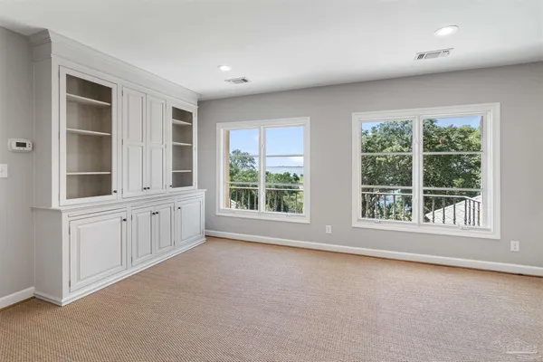 $3,395,000 | 1725 E Lane, Pensacola, FL 32501