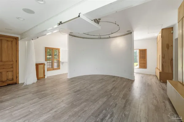 $3,395,000 | 1725 E Lane, Pensacola, FL 32501