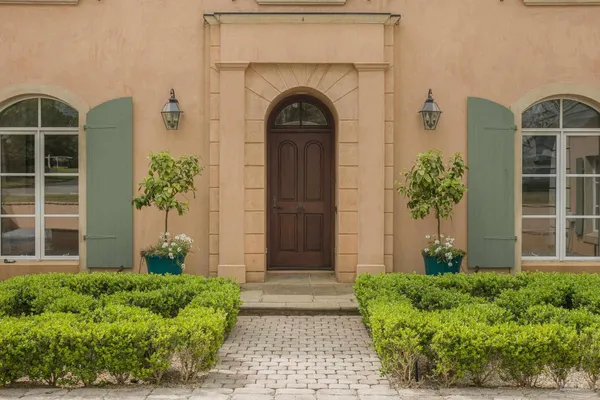 $3,395,000 | 1725 E Lane, Pensacola, FL 32501