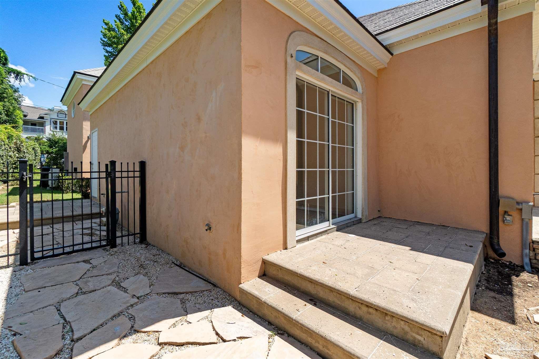 1725 E Lane Pensacola, FL 32501 - Photo 60 of 72