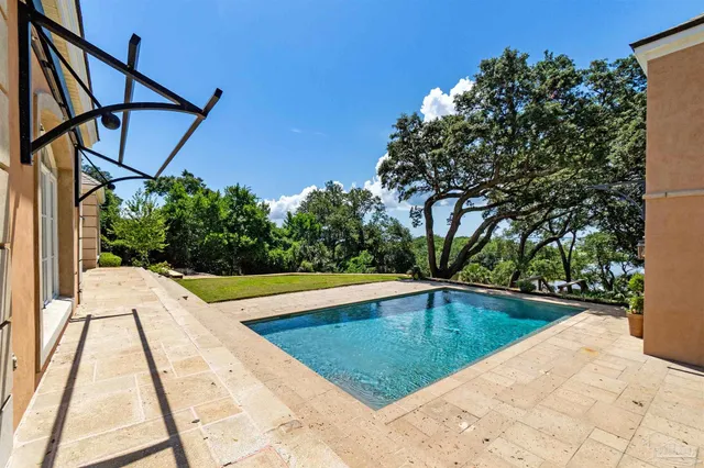 $3,395,000 | 1725 E Lane, Pensacola, FL 32501