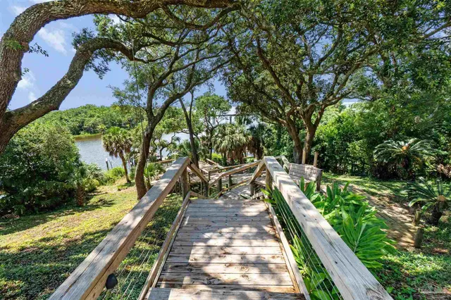 $3,395,000 | 1725 E Lane, Pensacola, FL 32501
