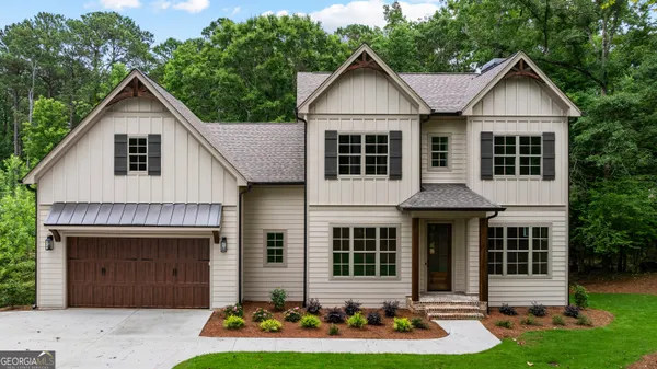$699,900 | 118 Sunny Point Circle, LaGrange, GA 30240