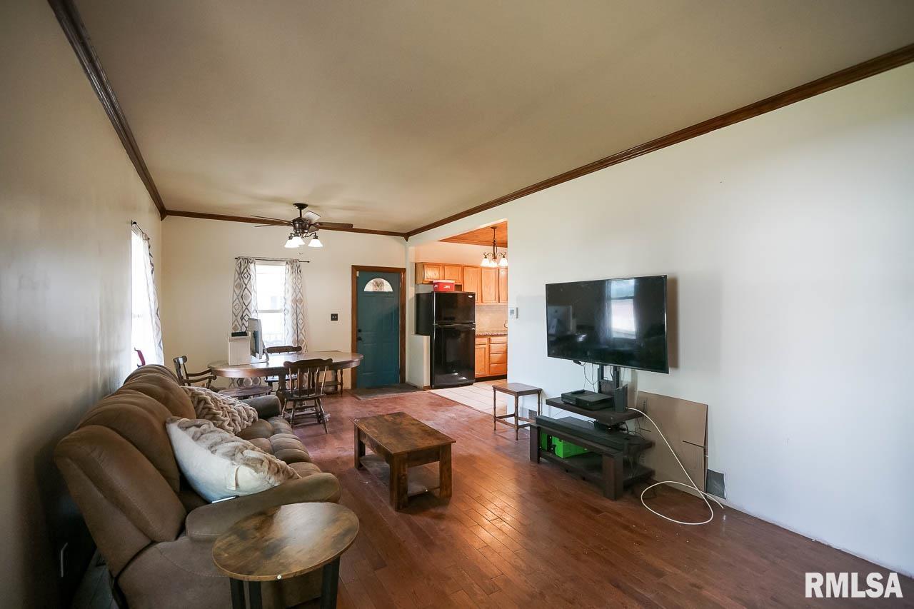 617 East Virginia Avenue Peoria, IL 61603 - Photo 15 of 57