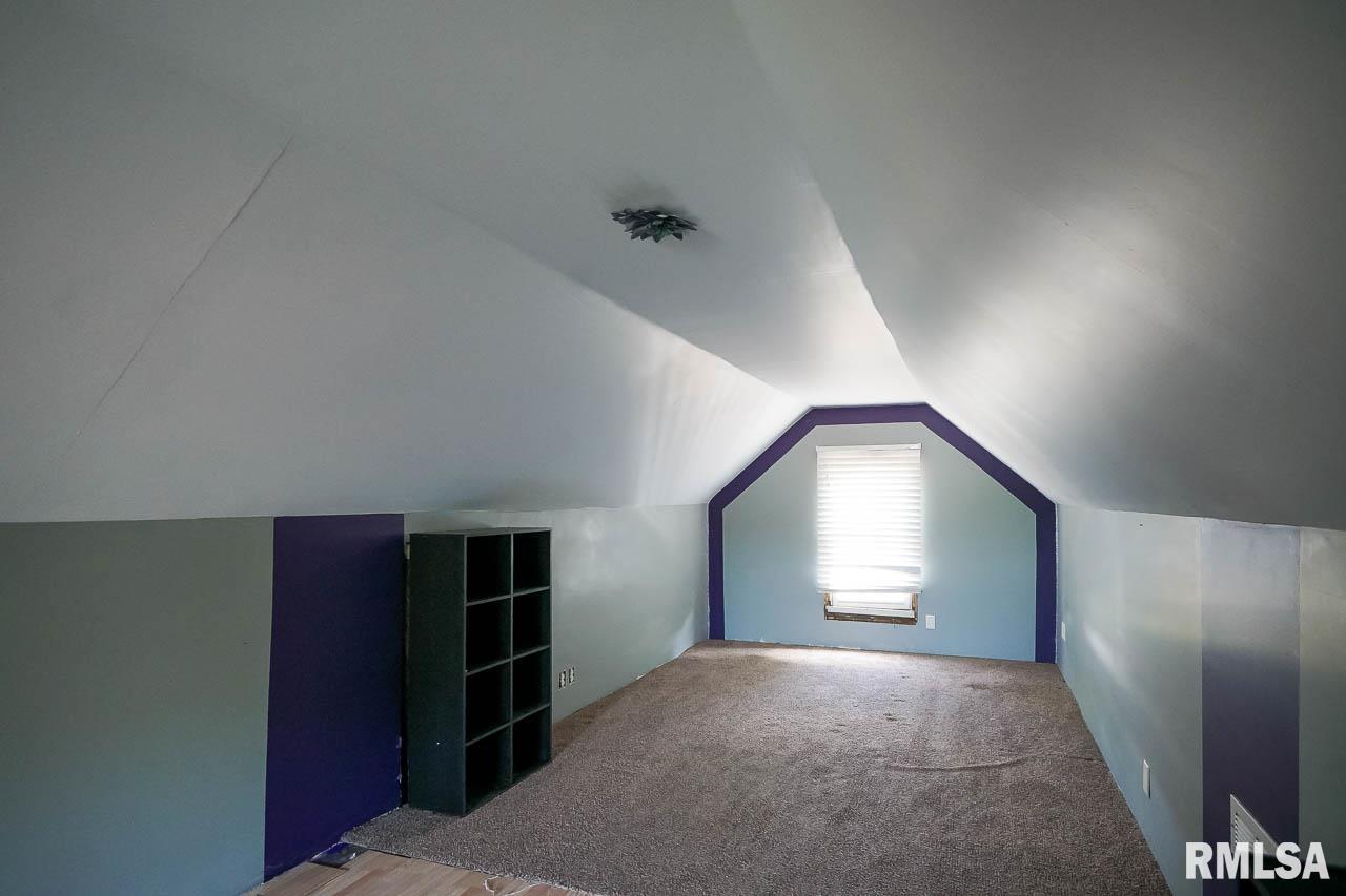 617 East Virginia Avenue Peoria, IL 61603 - Photo 36 of 57