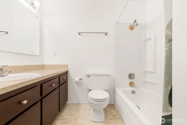 $320,000 | 1040 South 320th Street, Unit 18, Federal Way, WA 98003