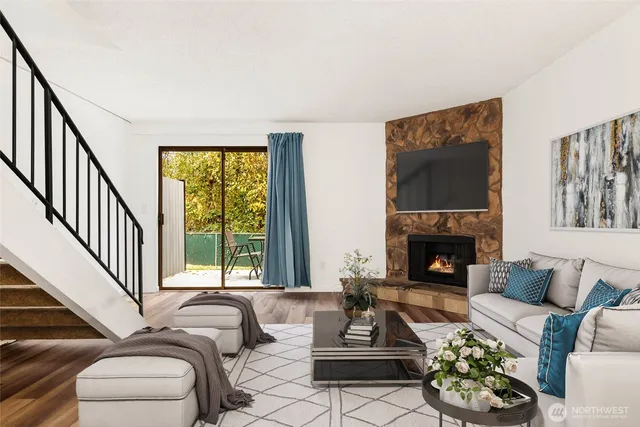 $320,000 | 1040 South 320th Street, Unit 18, Federal Way, WA 98003