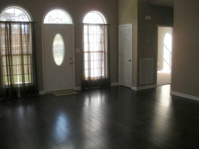 3500 Dennis Road Clarksville, TN 37042 - Photo 3 of 16 Gallery Image 3