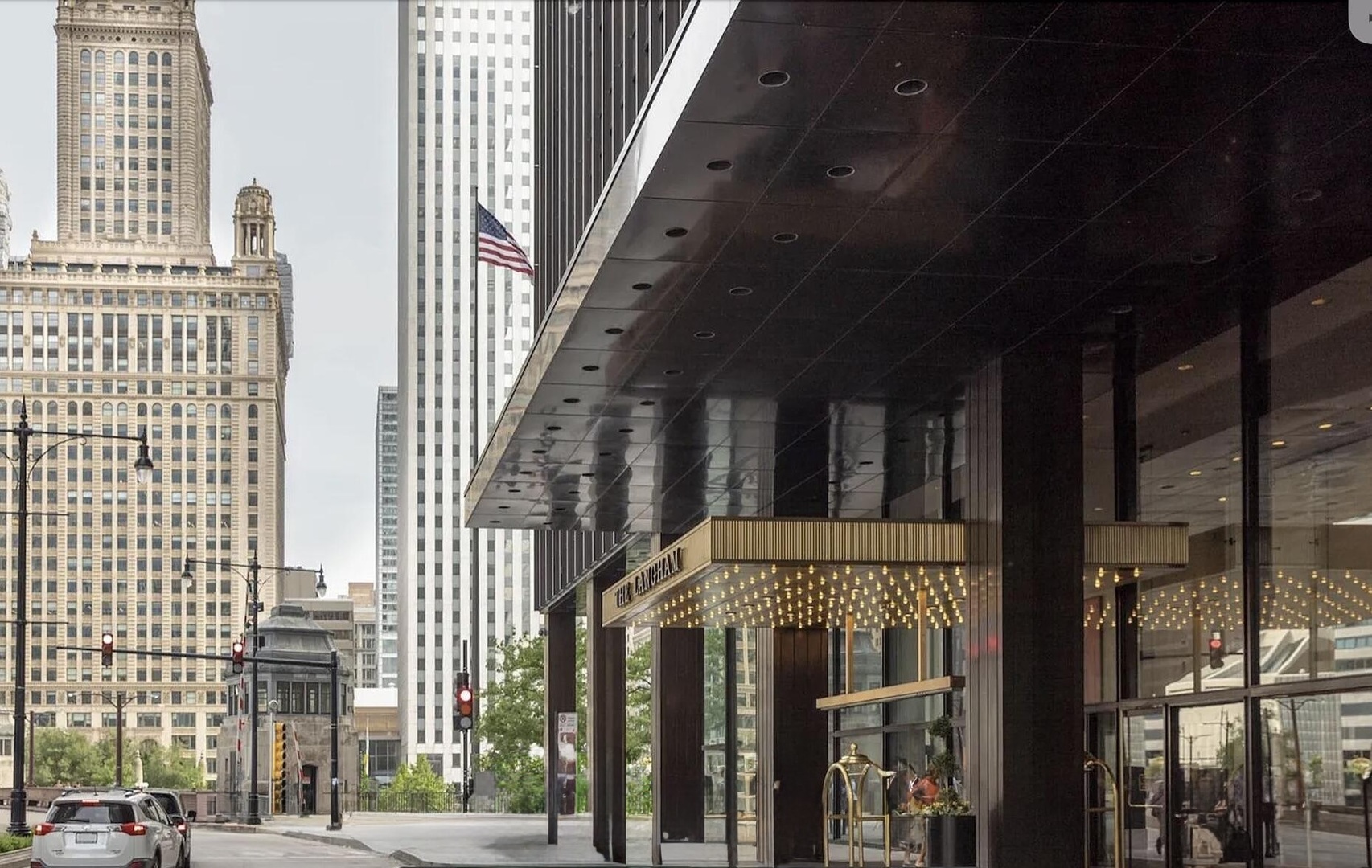 440 North Wabash Avenue, Unit 3703 Chicago, IL 60611 - Photo 26 of 27 a view of a building with a glass door