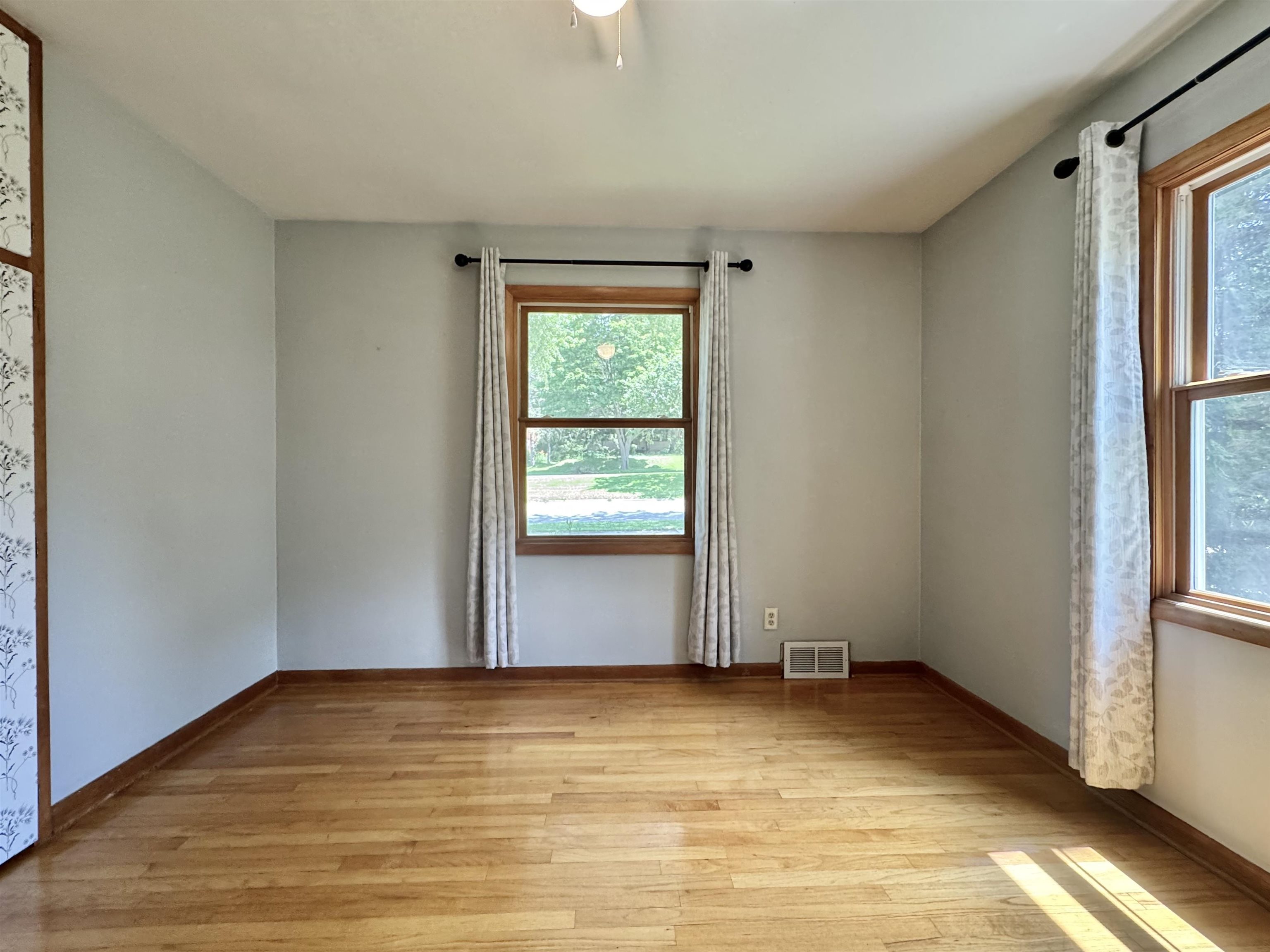 222 South Midvale Boulevard Madison, WI 53705 - Photo 26 of 38