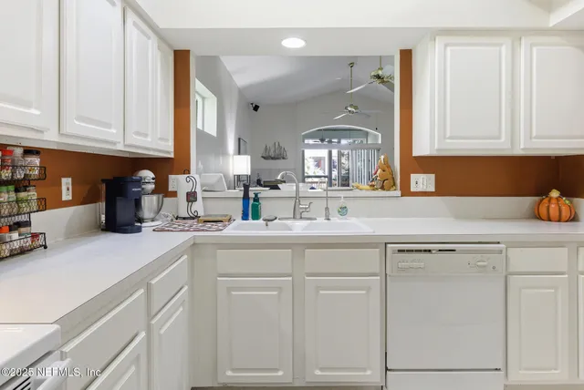 $650,000 | 212 Salt Grass Court, Ponte Vedra Beach, FL 32082