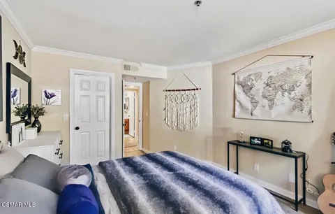 $395,000 | 5805 Oak Bend Lane, Unit 211, Oak Park, CA 91377