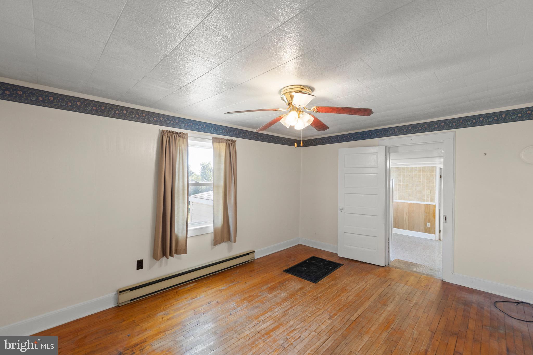 269 Poorhouse Road Winchester, VA 22603 - Photo 7 of 34