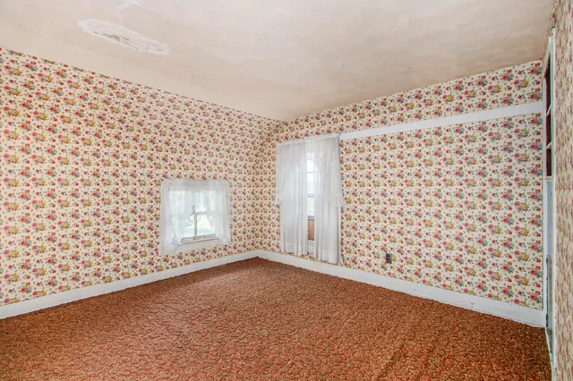 $250,000 | 4985 West Gilpin Road, Three Oaks, MI 49128