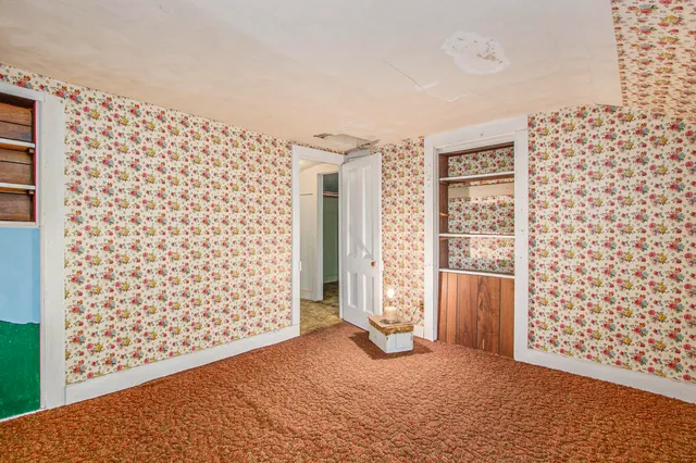 $250,000 | 4985 West Gilpin Road, Three Oaks, MI 49128