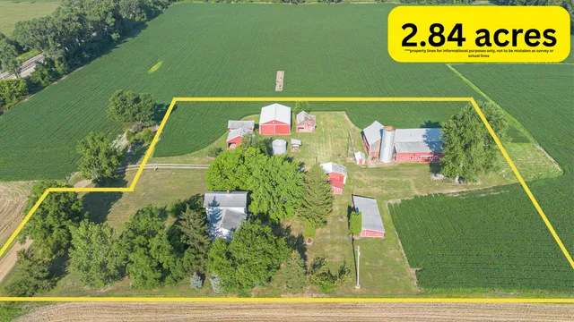 $250,000 | 4985 West Gilpin Road, Three Oaks, MI 49128