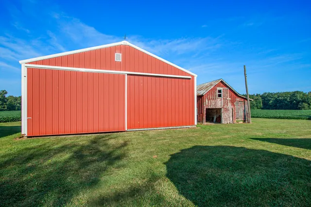 $250,000 | 4985 West Gilpin Road, Three Oaks, MI 49128