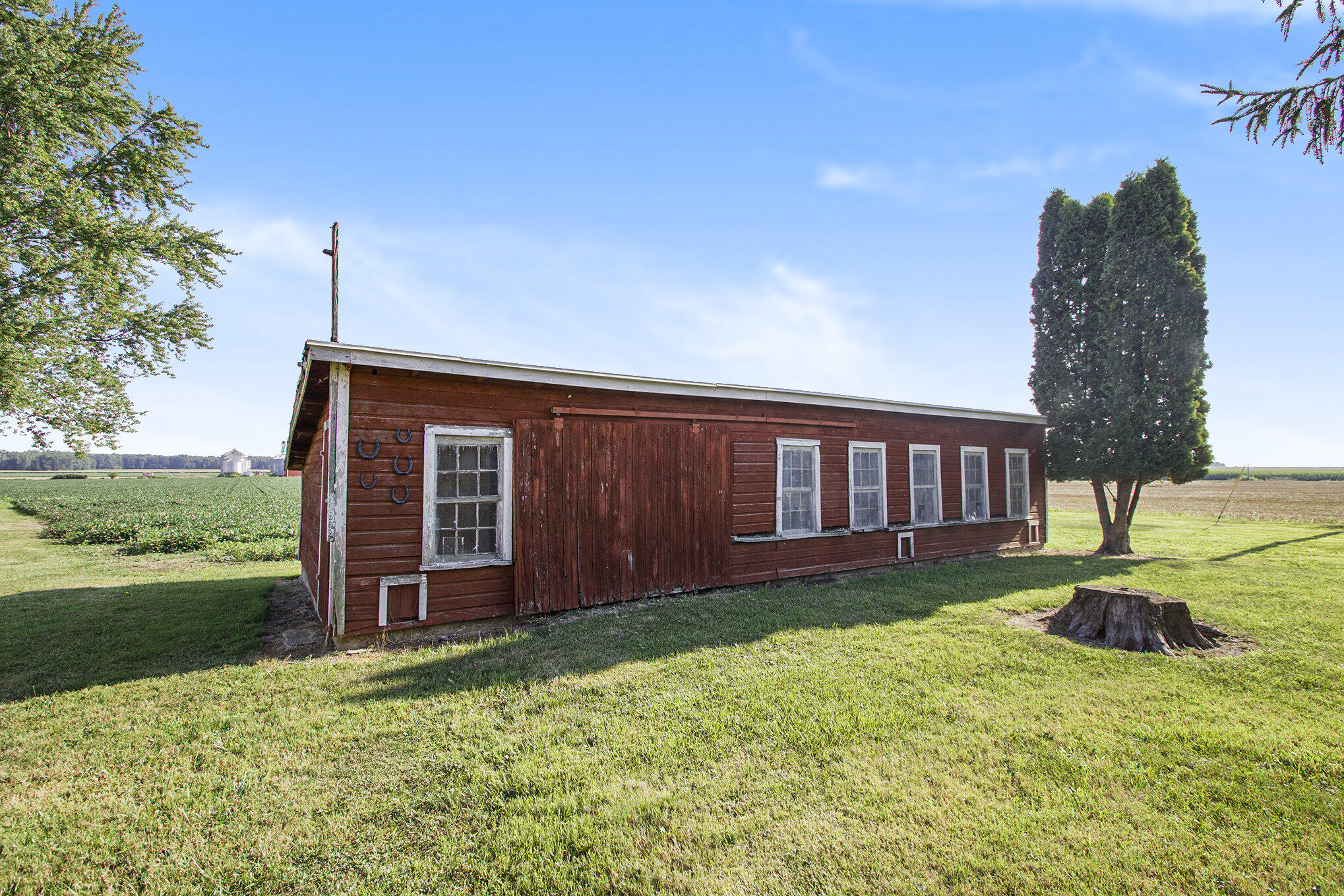 4985 West Gilpin Road Three Oaks, MI 49128 - Photo 28 of 37 Chicken Coop