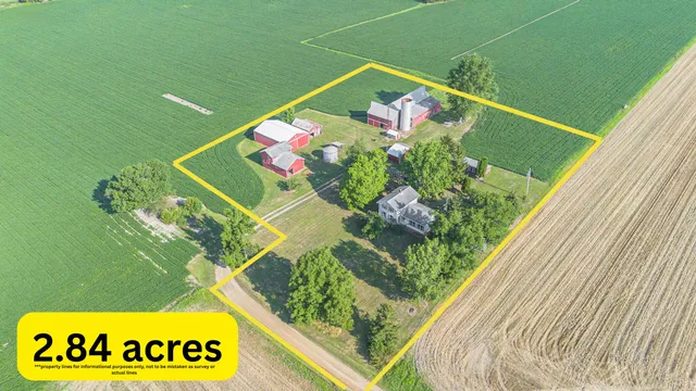 $250,000 | 4985 West Gilpin Road, Three Oaks, MI 49128