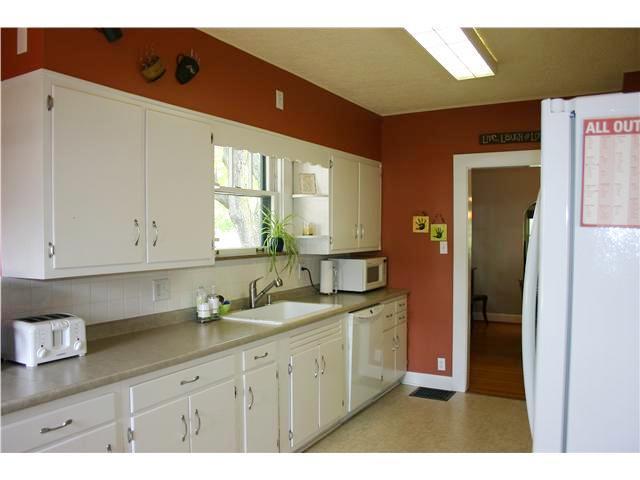 231 Blue Ridge Road Indianapolis, IN 46208 - Photo 9 of 20