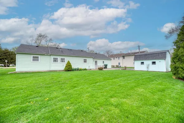 $200,000 | 705 North School Street, Braidwood, IL 60408