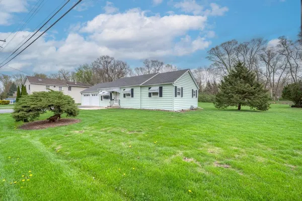$200,000 | 705 North School Street, Braidwood, IL 60408