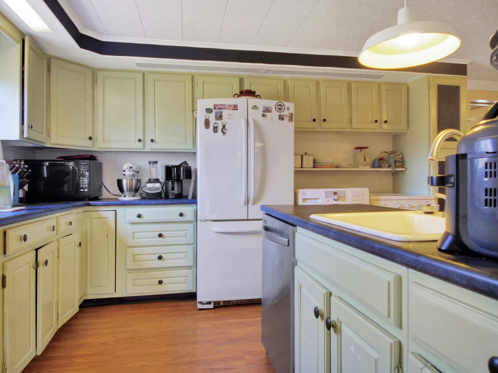 55 Lewis Road Sidney, ME 04330 - Photo 10 of 78 78_Int_397_DxO_mls