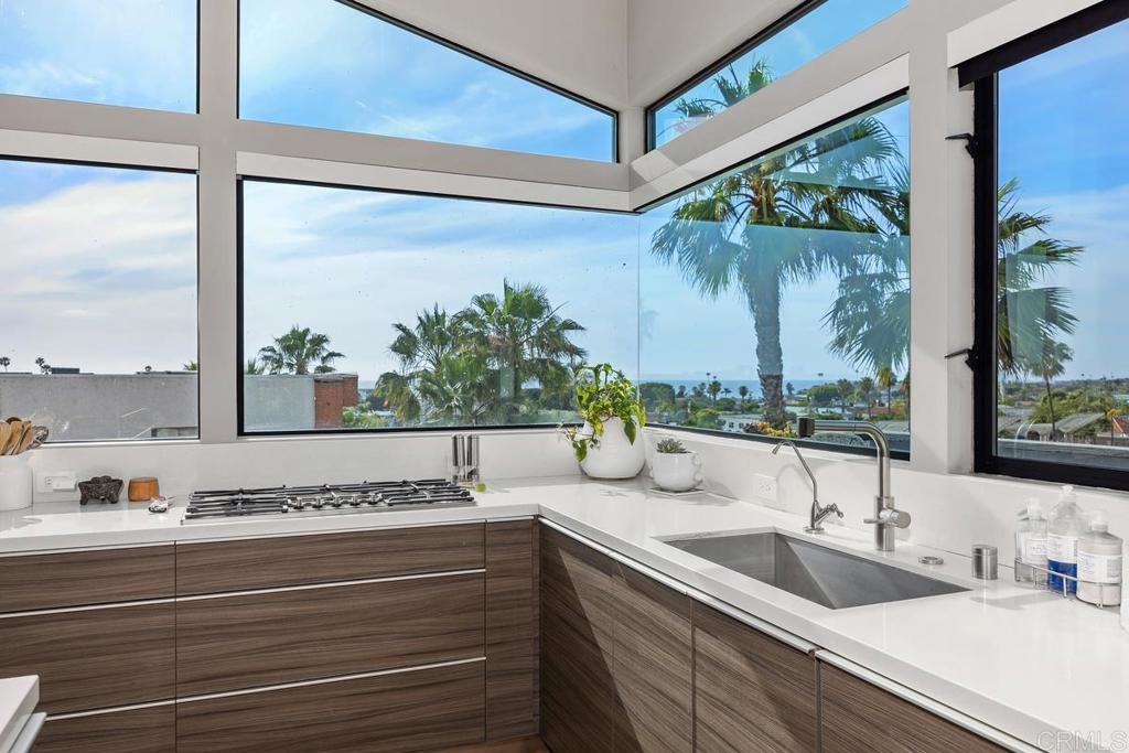 27 East E Street Encinitas, CA 92024 - Photo 16 of 41