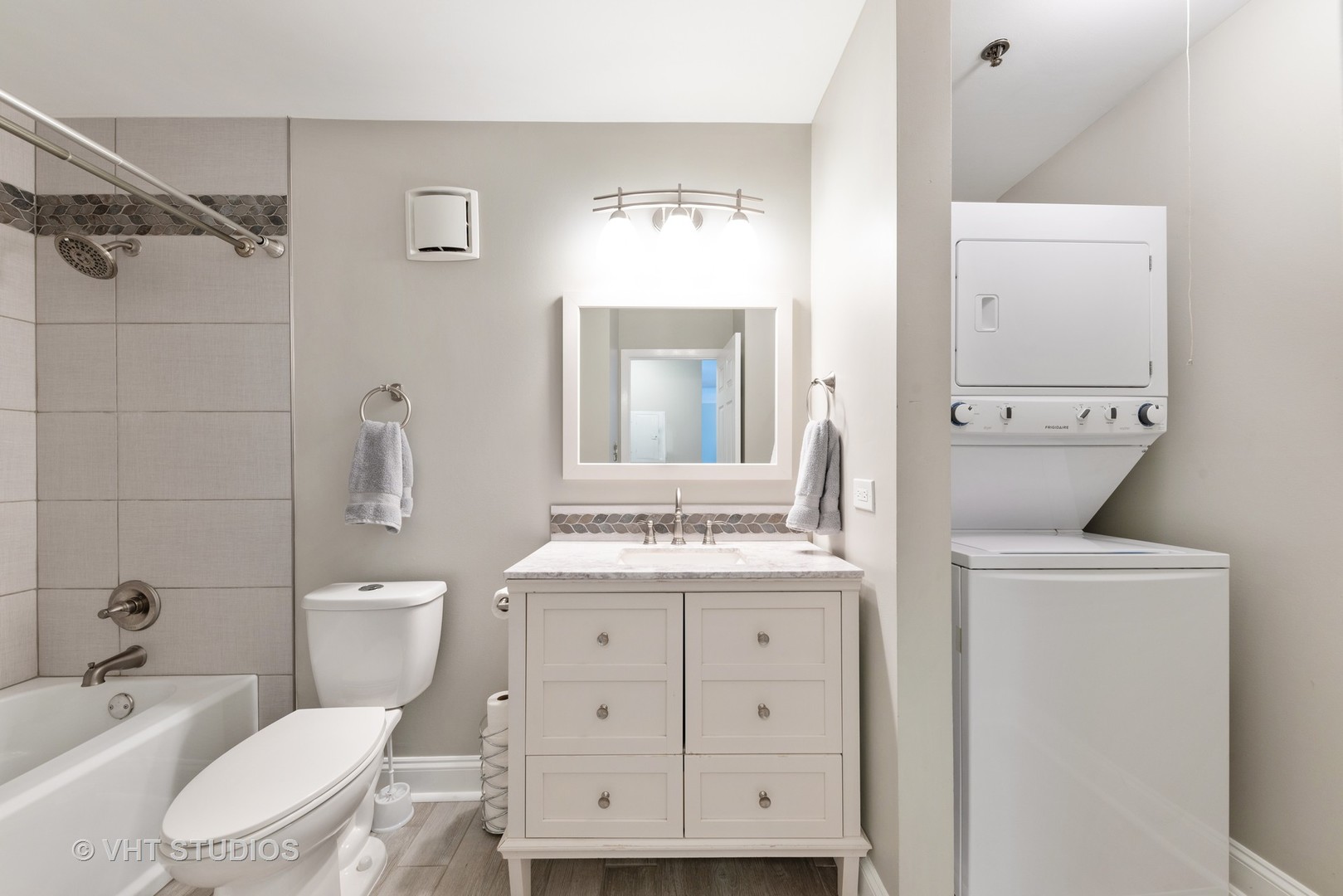 3255 Kirchoff Road, Unit 206 Rolling Meadows, IL 60008 - Photo 10 of 13