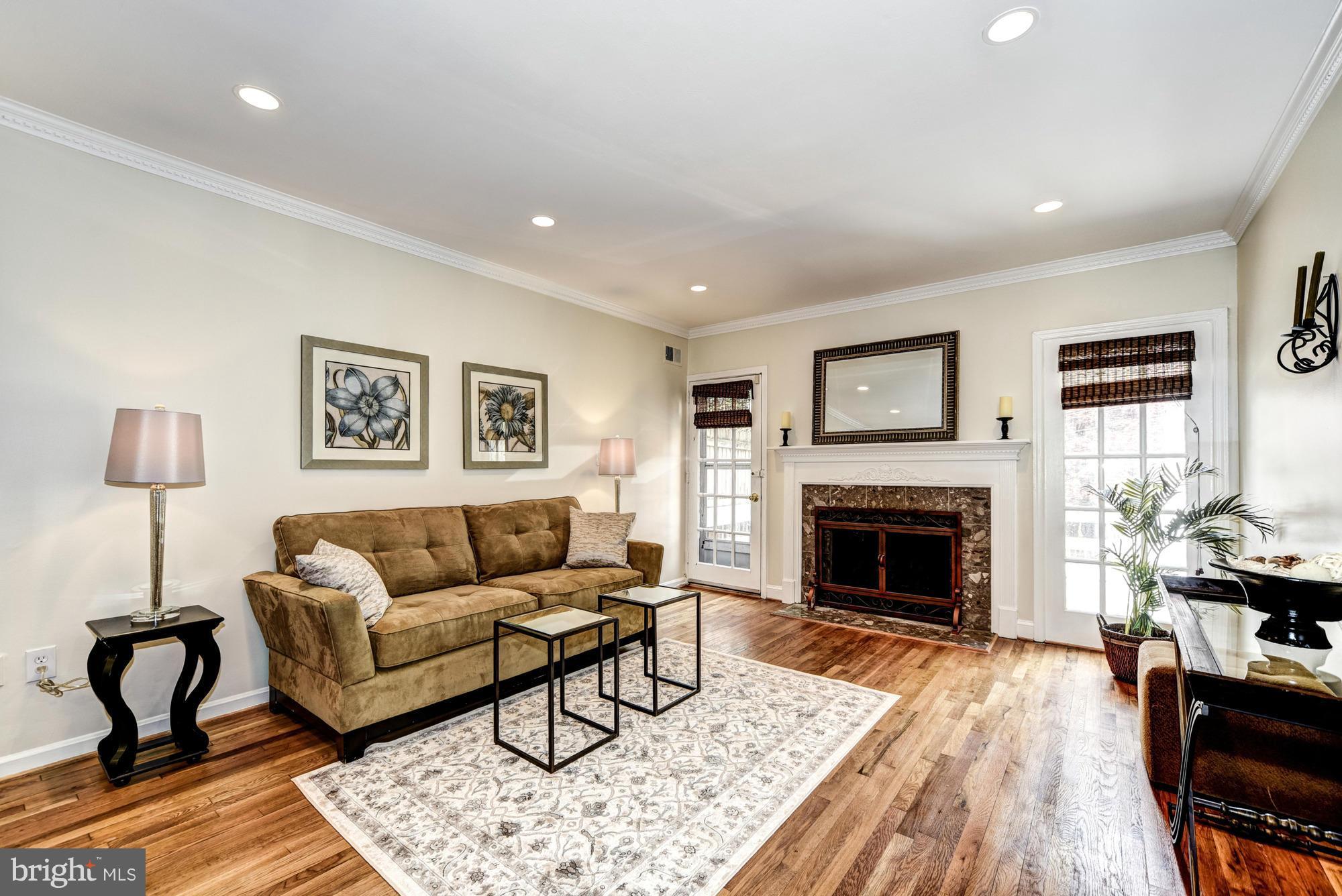 335 11th Street Southeast Washington, DC 20003 - Photo 3 of 13 Living Room