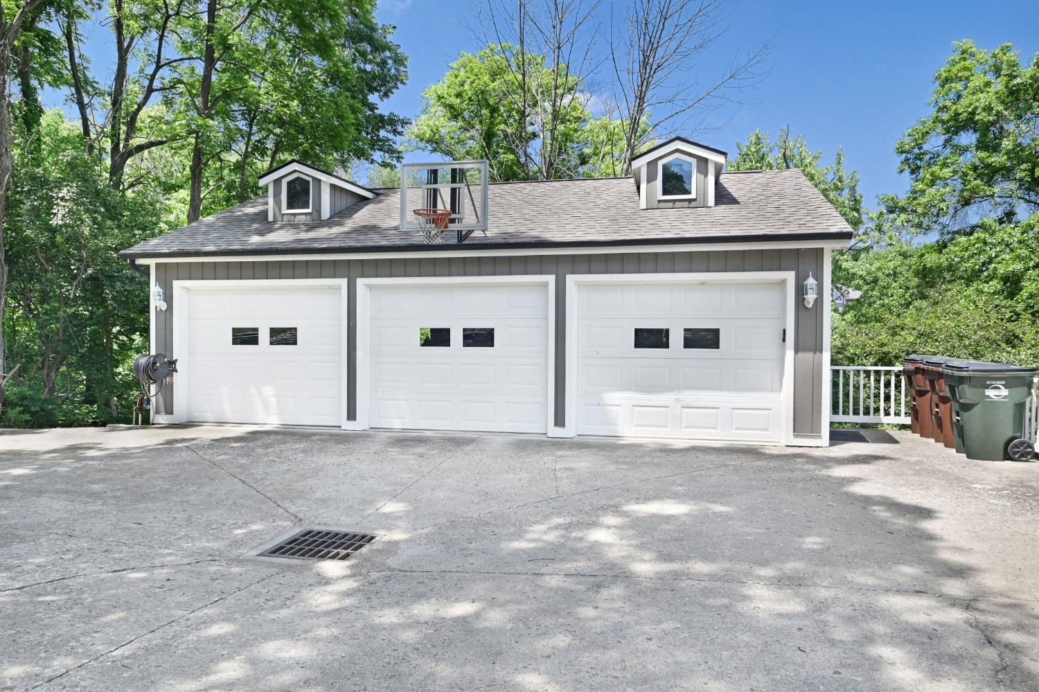 1236 Monteray Circle Lawrenceburg, IN 47025 - Photo 6 of 66 Three car garage! Rare in HVL and even more rare on the lake!