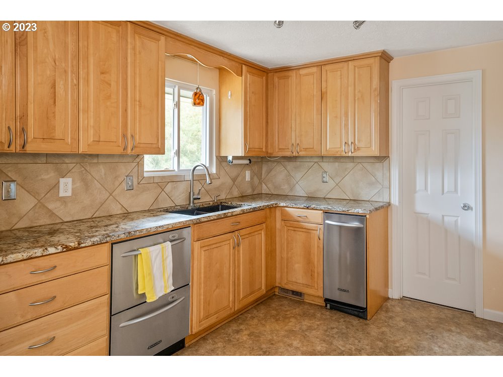 30410 South Deardorff Road Molalla, OR 97038 - Photo 14 of 46 Gallery Image 14