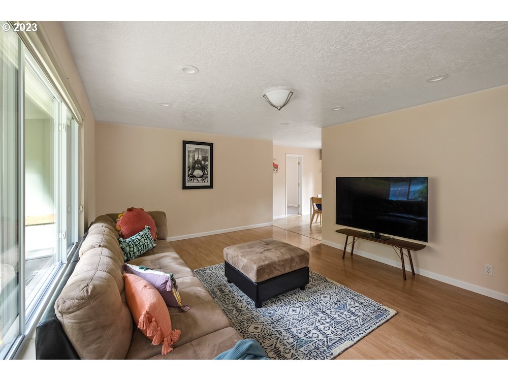 30410 South Deardorff Road Molalla, OR 97038 - Photo 5 of 46 Gallery Image 5