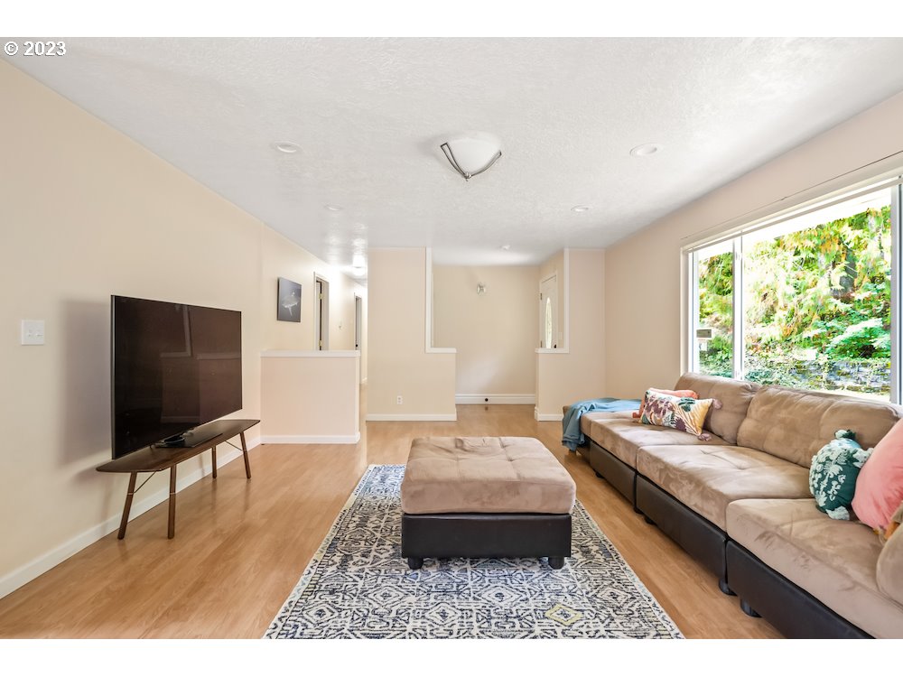 30410 South Deardorff Road Molalla, OR 97038 - Photo 6 of 46 Gallery Image 6