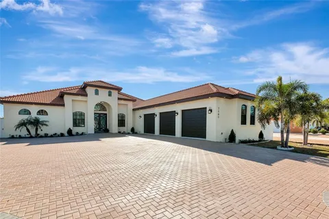 $1,695,000 | 7505 27th Avenue West, Bradenton, FL 34209