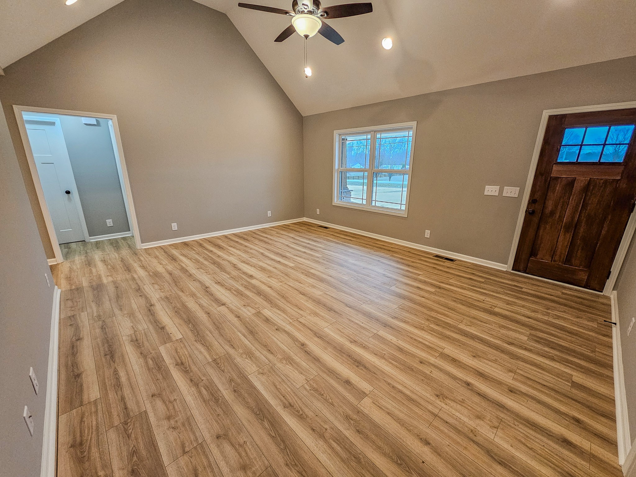 8405 Lynchburg Road Winchester, TN 37398 - Photo 5 of 29 Gallery Image 5