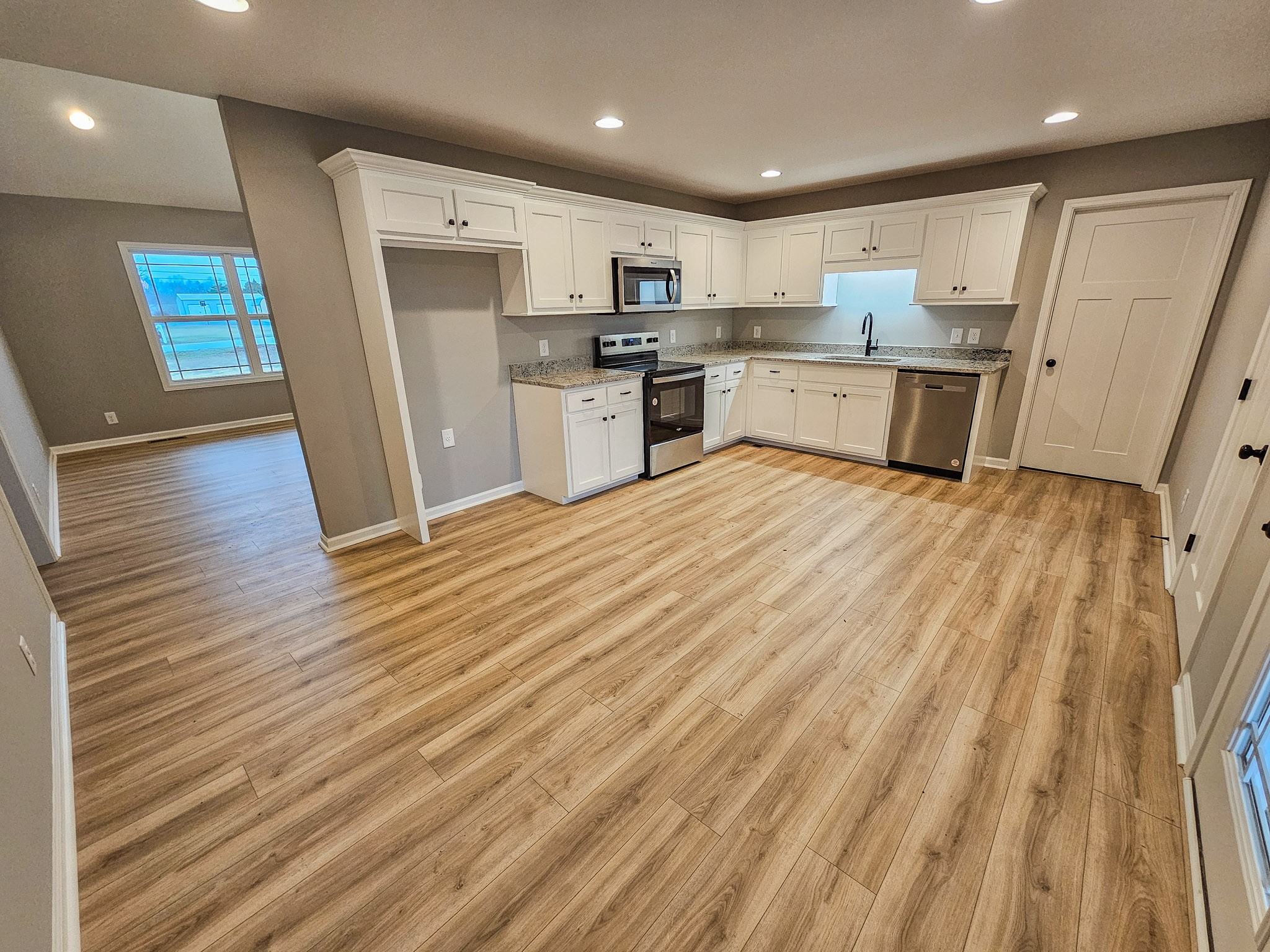 8405 Lynchburg Road Winchester, TN 37398 - Photo 6 of 29 Gallery Image 6