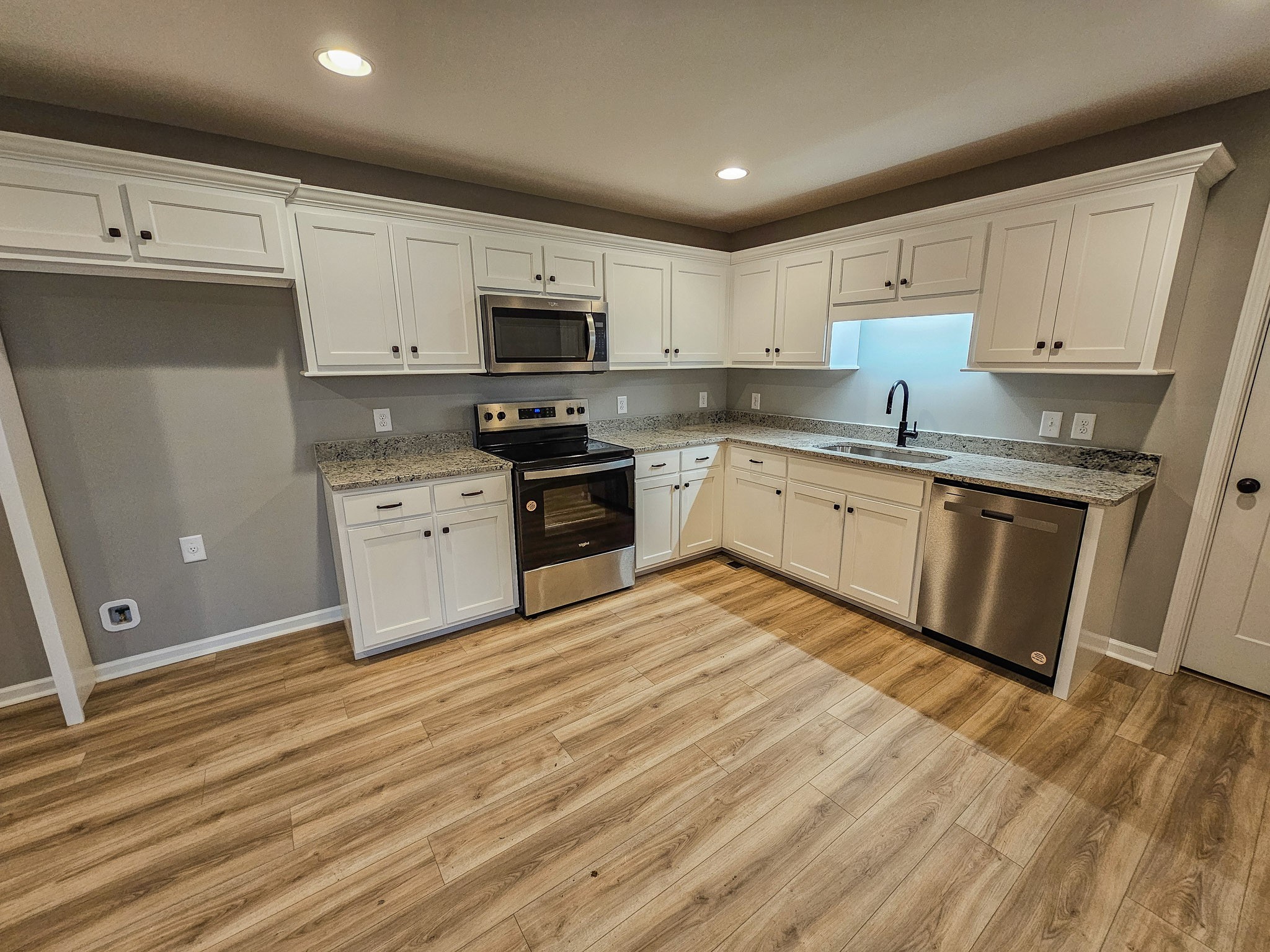 8405 Lynchburg Road Winchester, TN 37398 - Photo 7 of 29 Gallery Image 7