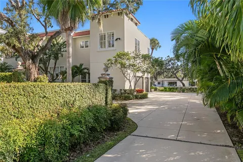 $2,350,000 | 2633 North Dundee Street, Tampa, FL 33629