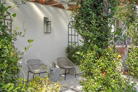 $2,350,000 | 2633 North Dundee Street, Tampa, FL 33629