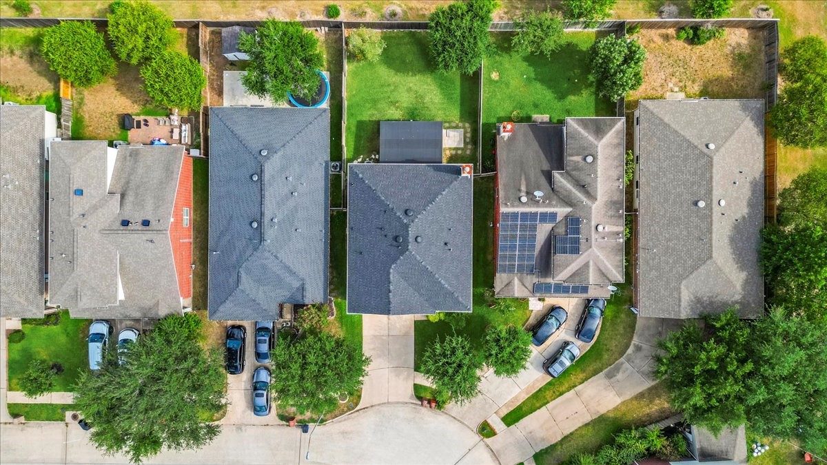 527 Cypresswood Knoll Spring, TX 77373 - Photo 5 of 45 an aerial view of a house with a yard and large tree