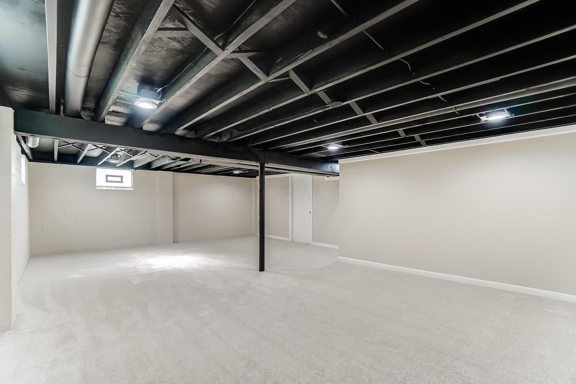 2777 Hillgate Road Columbus, OH 43207 - Photo 21 of 38 Finished Lower Level