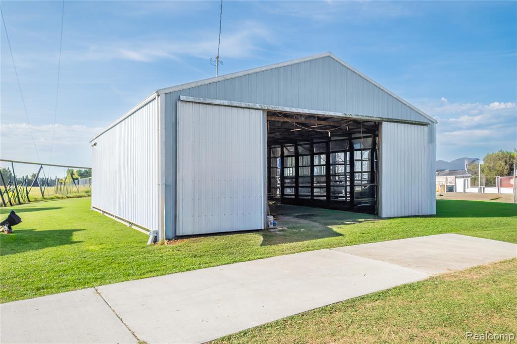 7570 Fostoria Road Mayville, MI 48744 - Photo 7 of 37