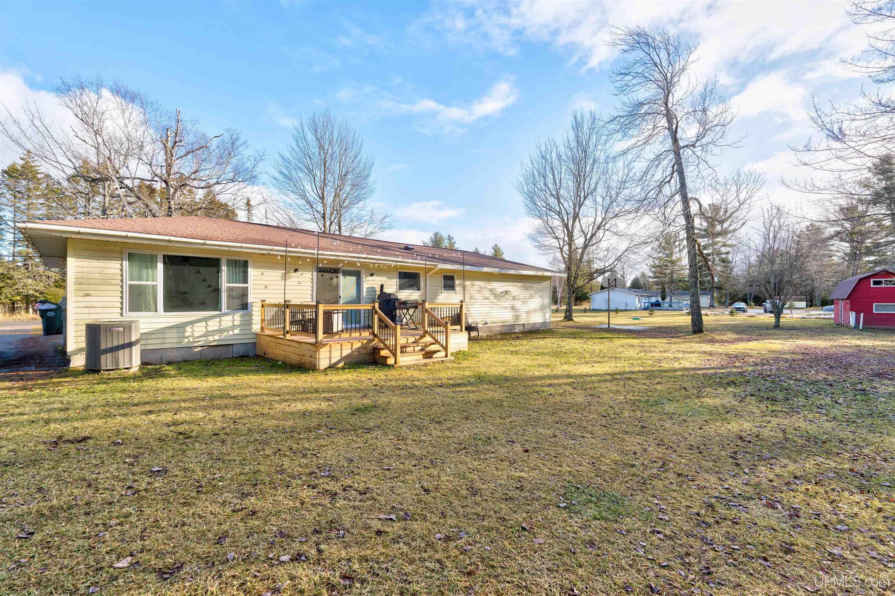 543 North Intake Park Road Manistique, MI 49854 - Photo 42 of 49 Gallery Image 42