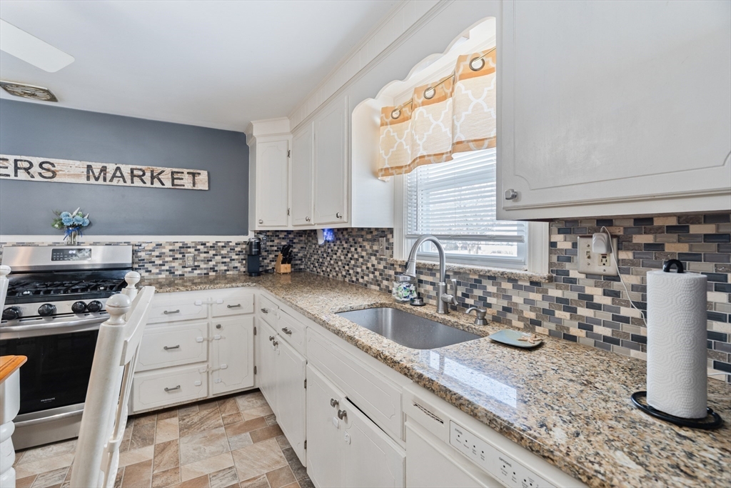 5 Everton Avenue Worcester, MA 01604 - Photo 13 of 36