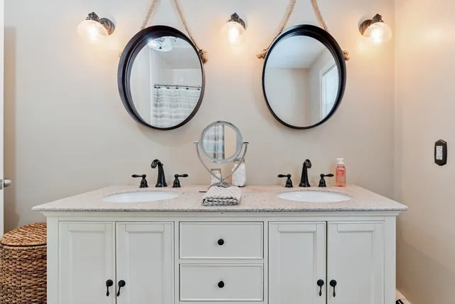 $500,000 | 5 Everton Avenue, Worcester, MA 01604