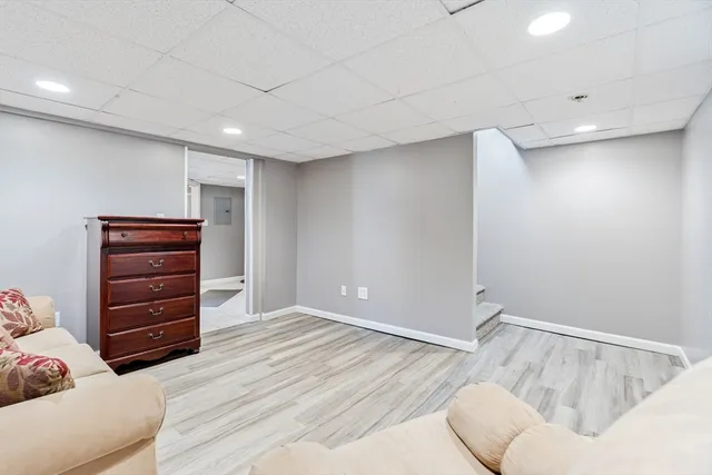 $500,000 | 5 Everton Avenue, Worcester, MA 01604